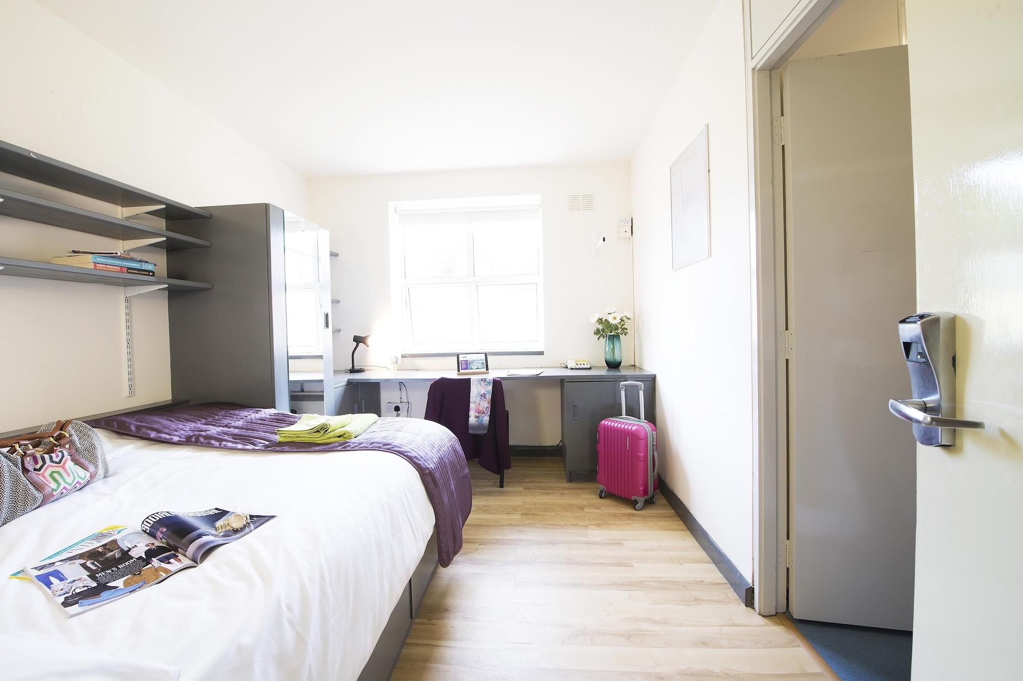 Corrib Village Rooms University Of Galway Eksteriør billede