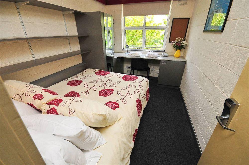Corrib Village Rooms University Of Galway Eksteriør billede