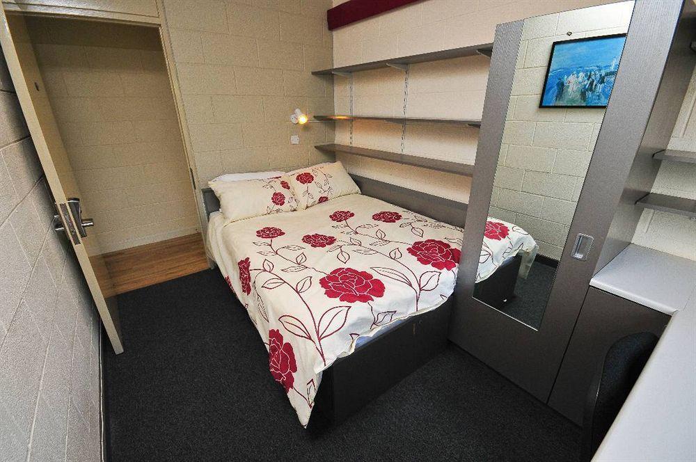 Corrib Village Rooms University Of Galway Eksteriør billede