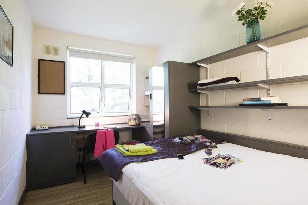 Corrib Village Rooms University Of Galway Eksteriør billede
