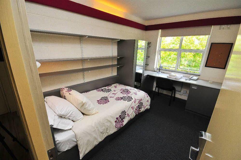 Corrib Village Rooms University Of Galway Eksteriør billede